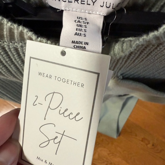 Sage Green Knit Dress with Pockets - Picture 6 of 6